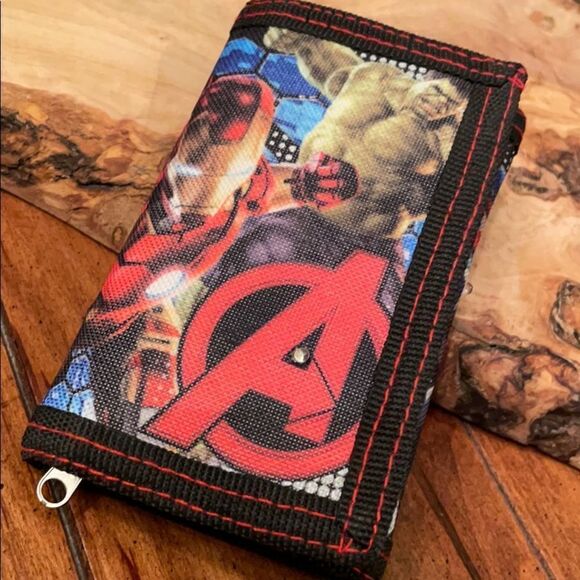 Marvel Avengers Age of Ultron Light Up Wallet - Picture 7 of 8